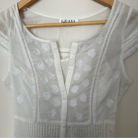 Lady Dutch Delicate Embroidery Cotton Boho Dress - Picture 6 of 9